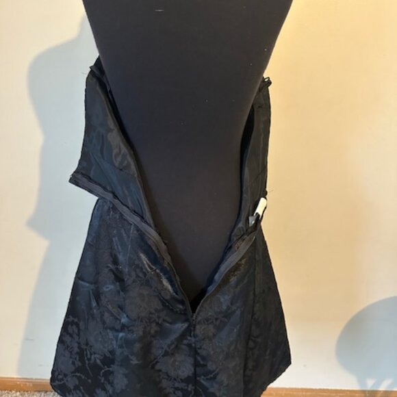 Maurices Elegant Vintage Halter Neck Cocktail Dress  8637 - Picture 6 of 10